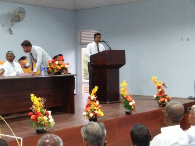 පිරුවානා පොත් වහන්සේ ප්‍රදානය කිරීම